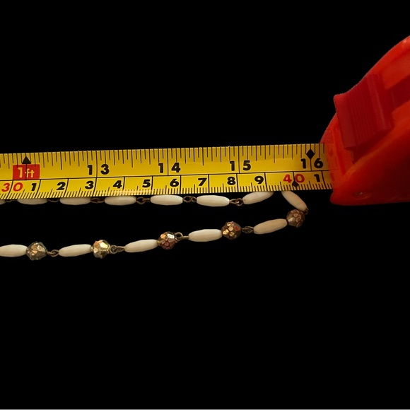 Vintage Necklace - Picture 2 of 3